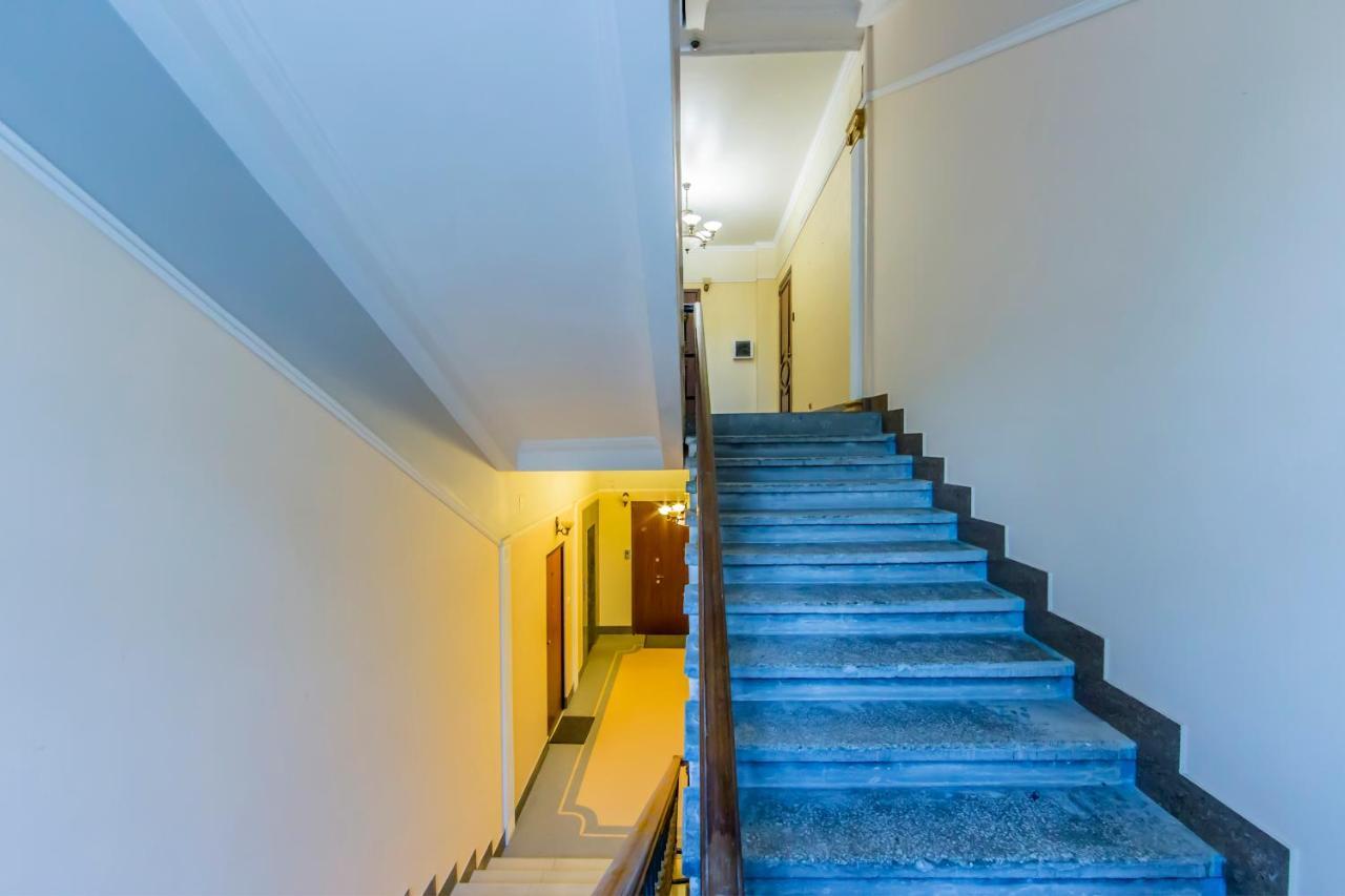 3-Room Apartments On Khreshchatyk. Building With Star Kiew Exterior foto